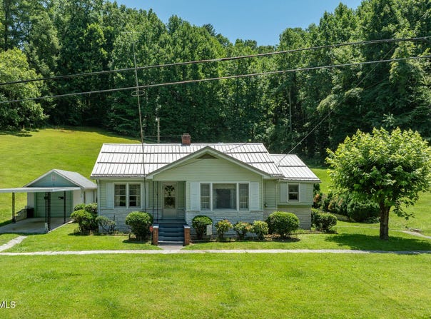 1570 Highway 321, Hampton, TN 37658