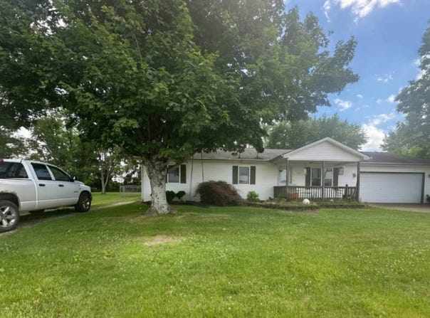 4332 E Plymouth Road, Scottsburg, IN 47170