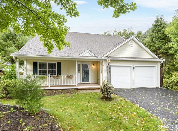 207 Woodlawn Drive, Seymour, CT 06483
