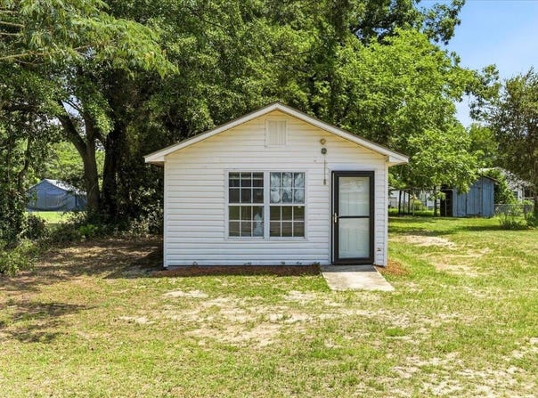 205 Society Street, Greeleyville, SC 29056