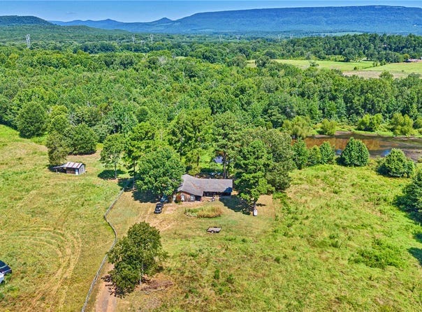 10972 B Cowger Lane, Dardanelle, AR 72834
