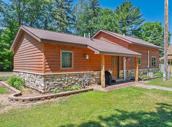 2560 MILLERVILLE RD, Phelps, WI 54554
