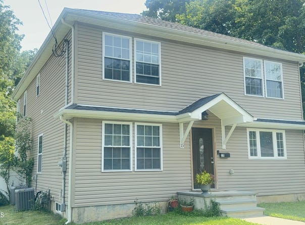 15 William Street, Tinton Falls, NJ 07724