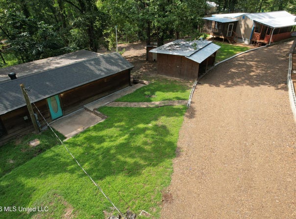 201 Ridgewood, Water Valley, MS 38965