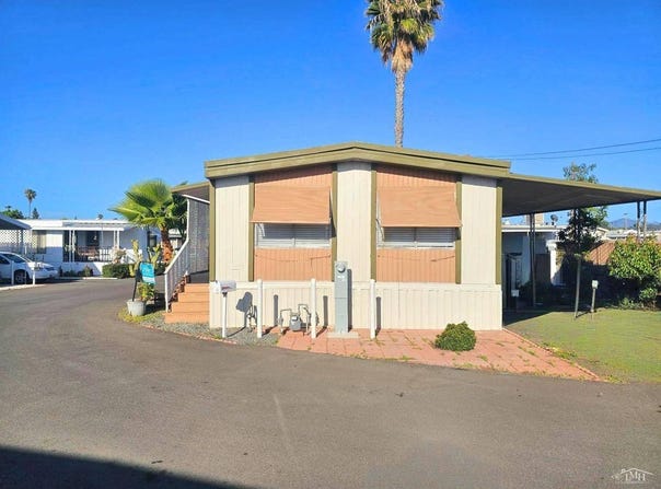 410 S 1st St, El Cajon, CA 92019