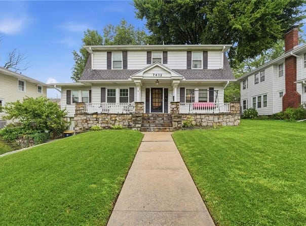 7432 Jarboe Street, Kansas City, MO 64114