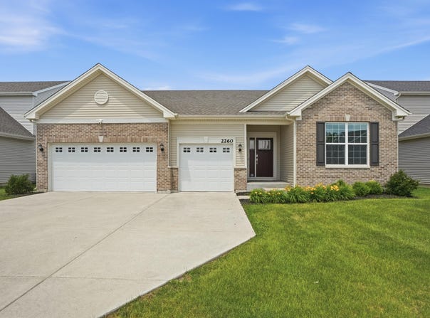 2260 E 110th Lane, Crown Point, IN 46307