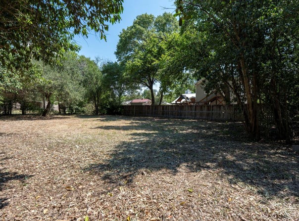 408 East St, Buda, TX 78610