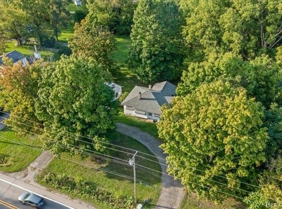 59380 10 Mile Road, Lyon Twp, MI 48178