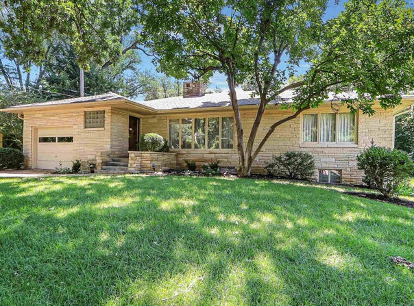 1915 Pierre, Manhattan, KS 66502