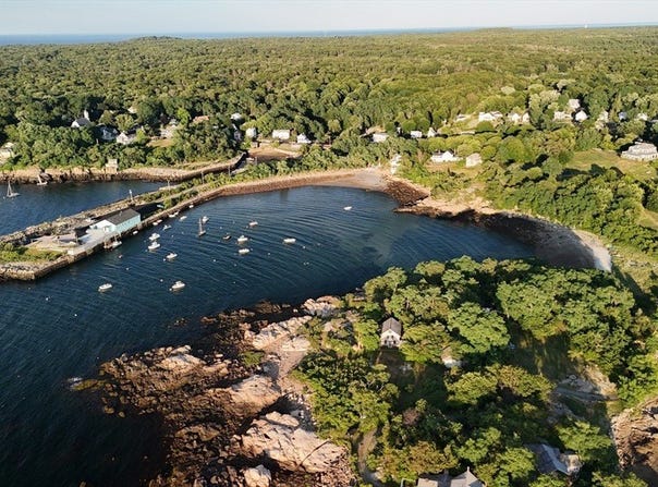 4 Ciaramitaro Ct, Gloucester, MA 01930
