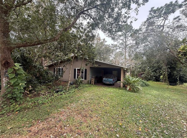 37315 BEACH Drive, UMATILLA, FL 32784