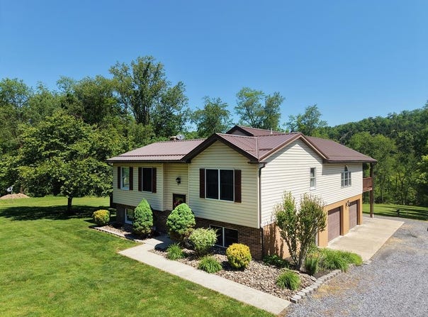 8825 Riverview Heights Road, Huntingdon, PA 16652