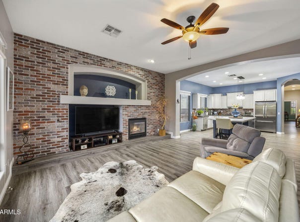 32646 N 42ND Place, Cave Creek, AZ 85331