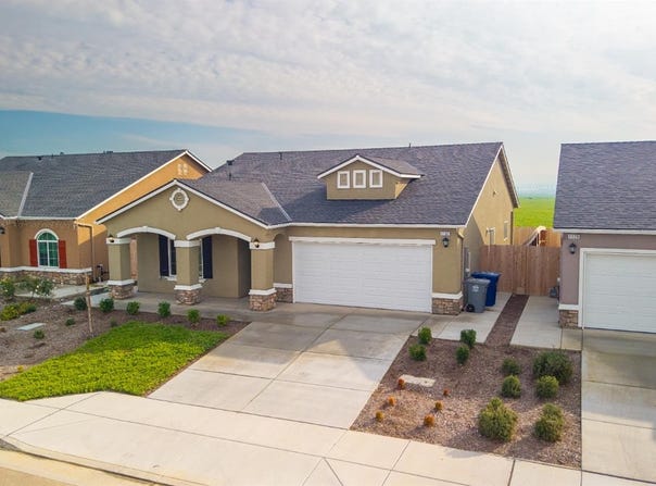 1132 E Orange Street, Avenal, CA 93204