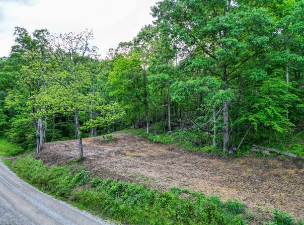 White Hollow Road, Patriot, OH 45658