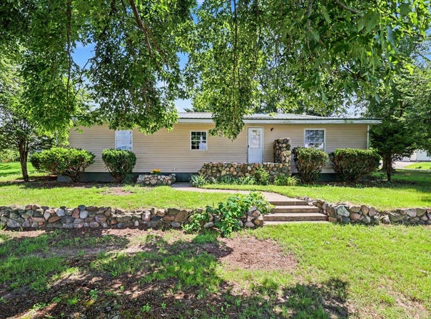 953 Weaver Road, Bronson, MI 49028