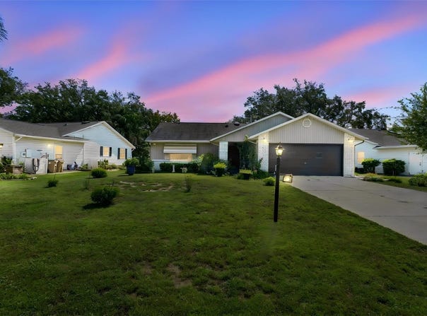 803 DUNDEE Circle, LEESBURG, FL 34788