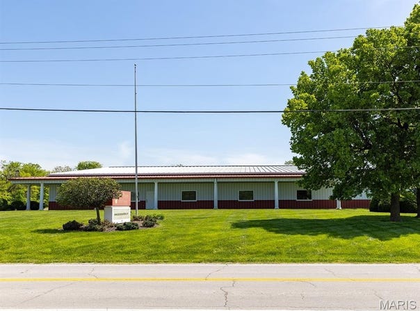 3201 Palmyra Road, Hannibal, MO 63401