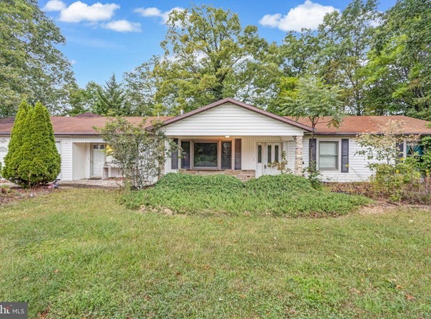 424 ASHLAND Drive, RIDGELEY, WV 26753