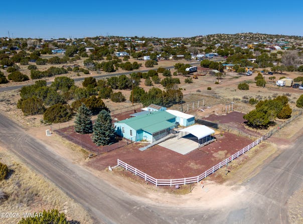 61 Evergreen Lane, Concho, AZ 85924