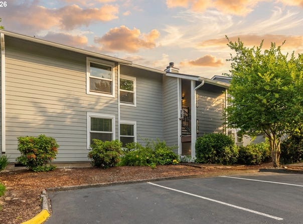 8324 SW MOHAWK St SE, Tualatin, OR 97062