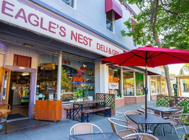 113 N Cloverdale Boulevard, Cloverdale, CA 95425