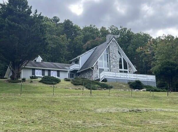 384 Easy Slope Ln, New Castle, VA 24127
