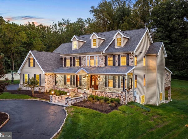 94 AUTUMN WOODS Lane, GLEN MILLS, PA 19342