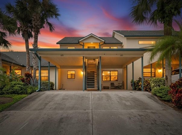 620 YARDARM Drive, APOLLO BEACH, FL 33572