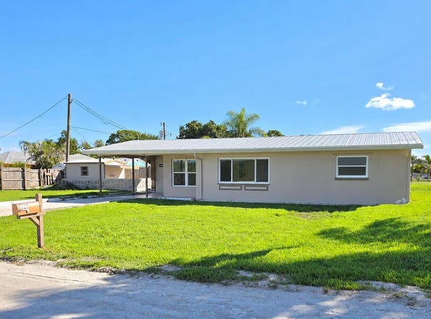 4651 SE CHATHAM Avenue, Stuart, FL 34997