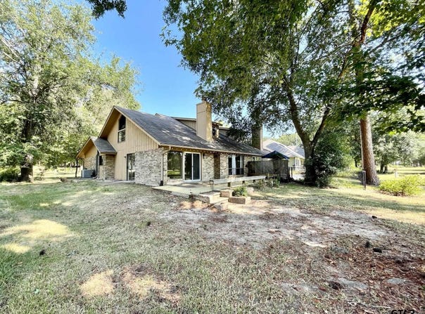 162 Pine Tree Unit B, Holly Lake Ranch, TX 75765