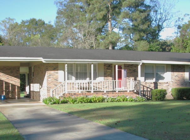 404 Roanoke Avenue, Plymouth, NC 27962