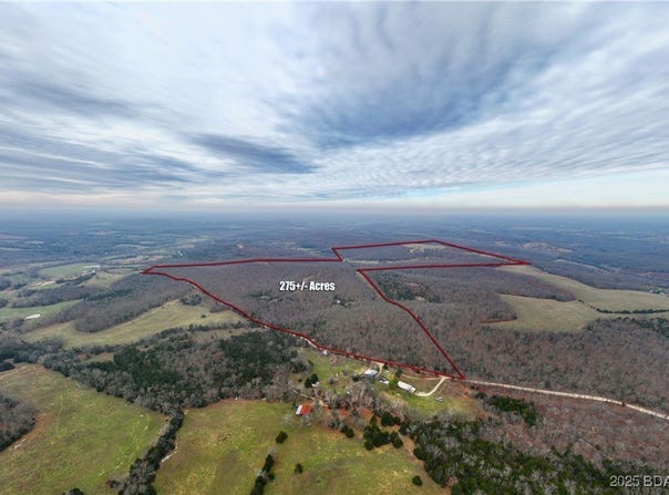 12765 Buckeye Road, Crocker, MO 65452