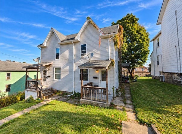 206 Holmes St, Vandergrift, PA 15690