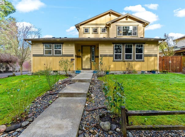 216 NW 24TH St, BattleGround, WA 98604