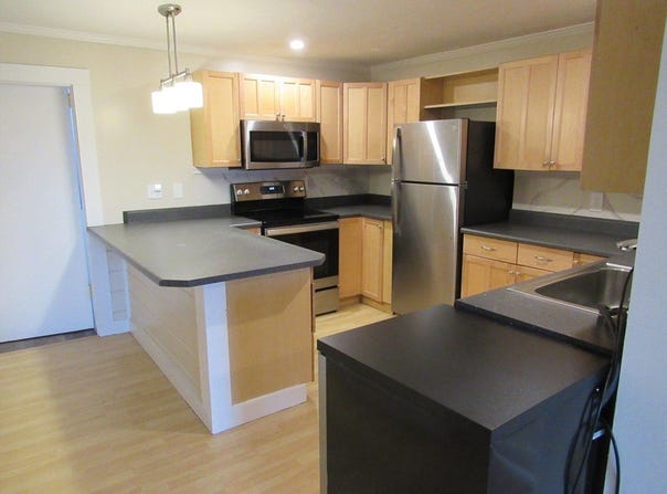 72 Emerald St, Gardner, MA 01440