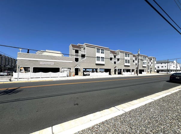 8201 Third Avenue, Stone Harbor, NJ 08247-1700
