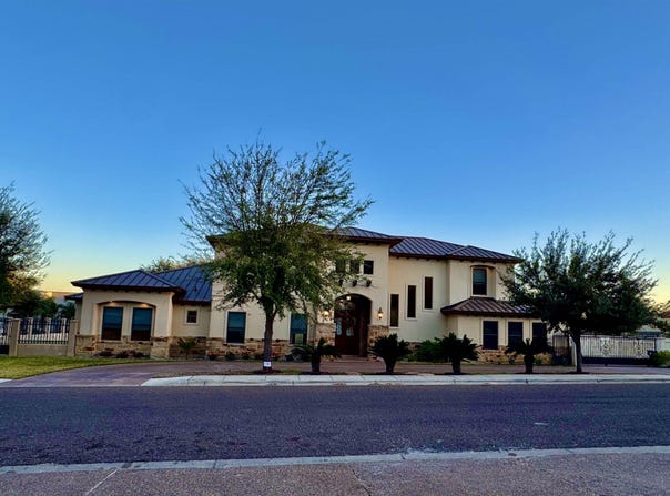 406 Jordan Dr, Laredo, TX 78041