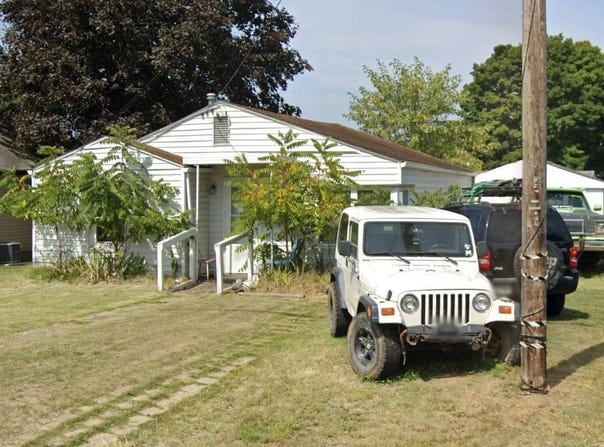 2705 14th Avenue, Vienna, WV 26105
