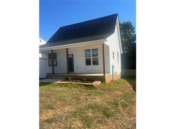 915 Redding Drive, High Point, NC 27260