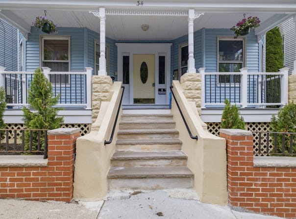 34 Sumner St, Revere, MA 02151
