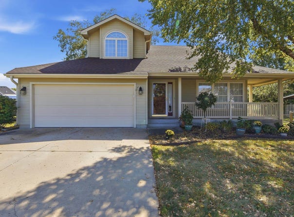 4324 SW Stone AVE, Topeka, KS 66610