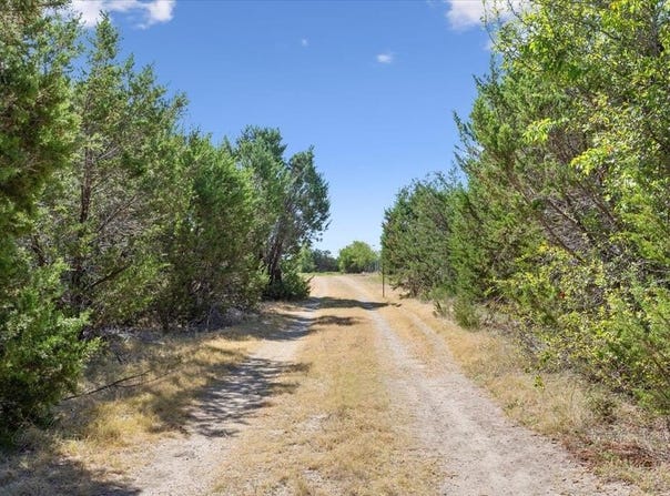 434 CR 2410, Iredell, TX 76649