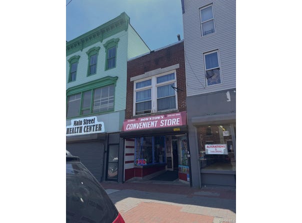 325 Main Street, Poughkeepsie, NY 12601