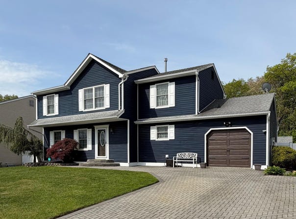 14 Gladiola Drive, Howell, NJ 07731