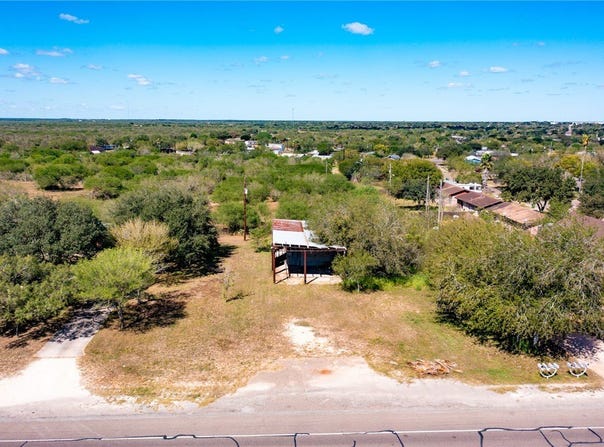 1105 S HWY 16, Hebbronville, TX 78361
