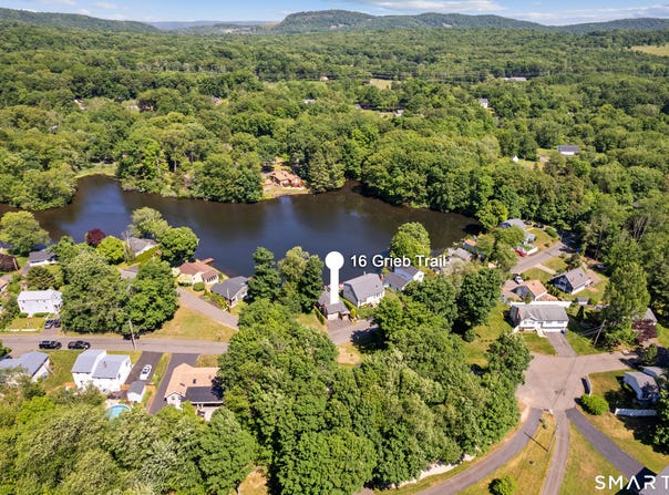 16 Grieb Trail, Wallingford, CT 06492