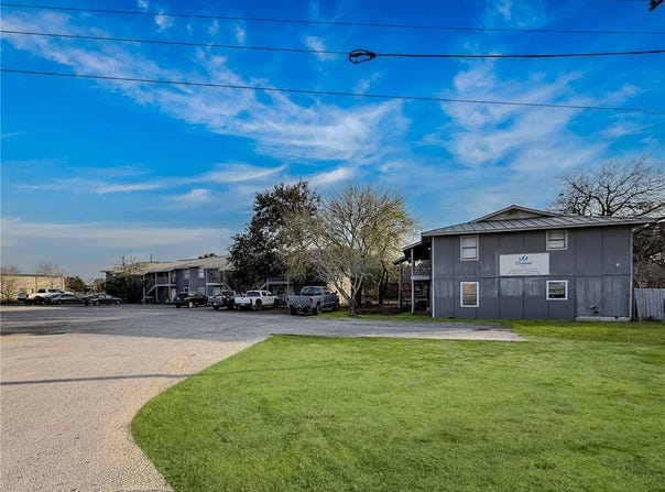 1870 King David, Three Rivers, TX 78071