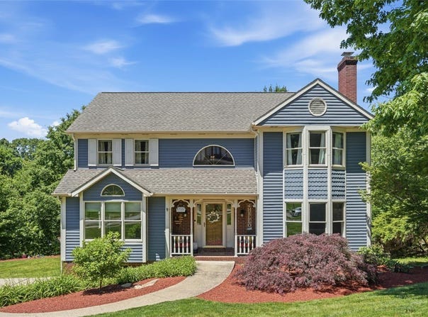 117 Heldon Dr, Coraopolis, PA 15108
